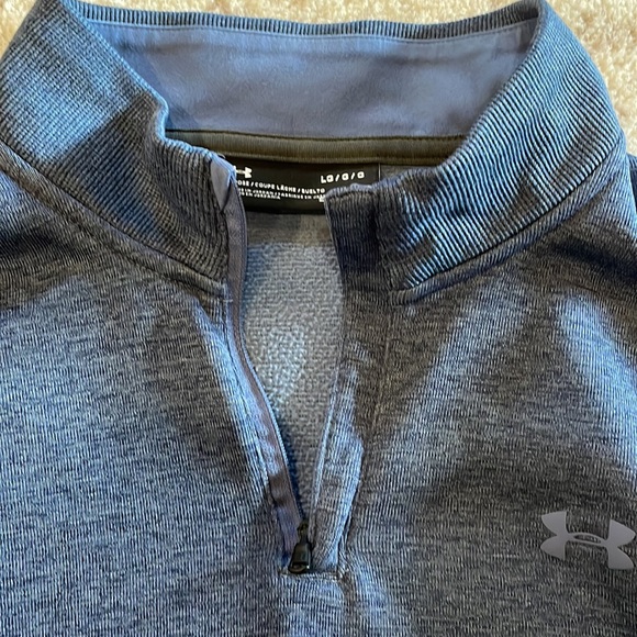 Under Armour Quarter Zip - Picture 2 of 3
